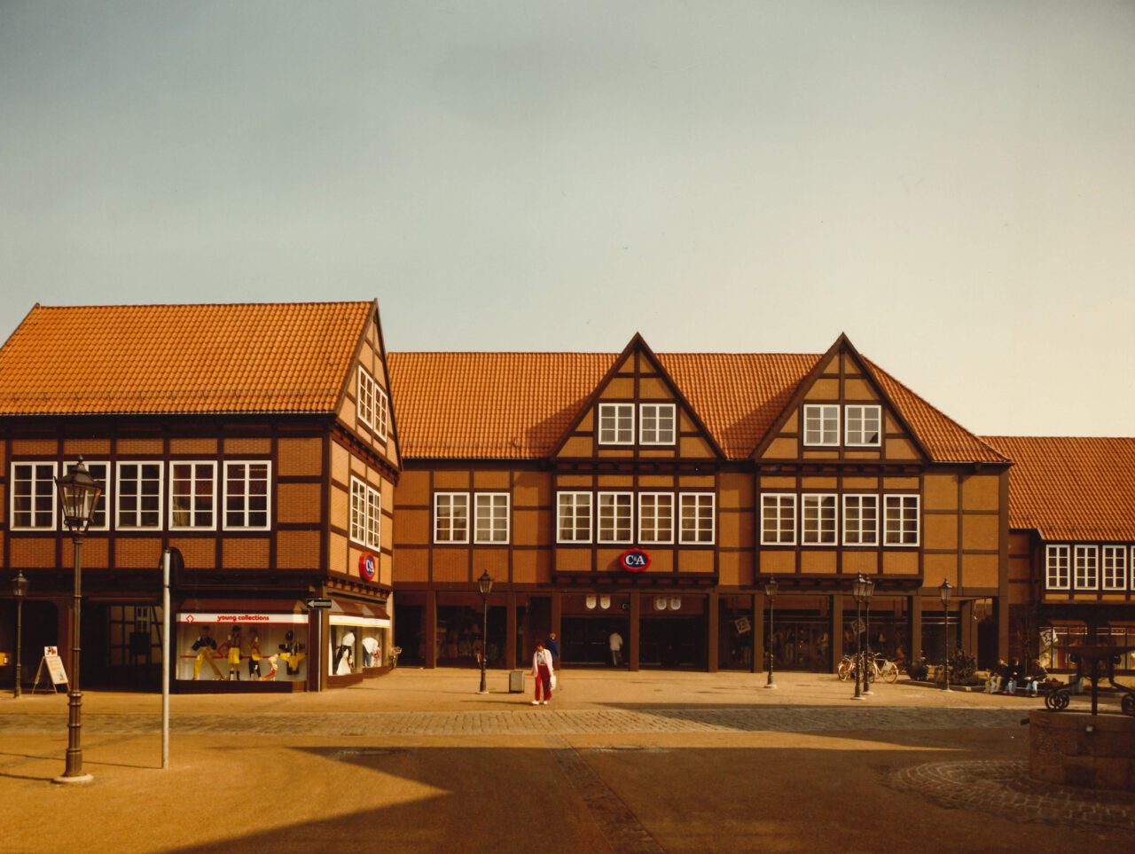 Historische Außenansicht des C&A-Kaufhauses in Celle