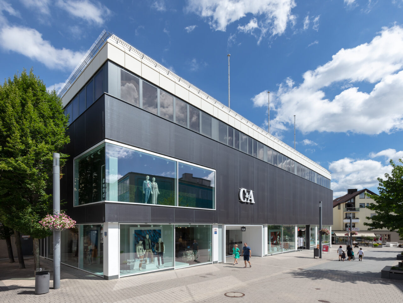 Außenansicht des C&A-Kaufhauses in Villingen-Schwenningen