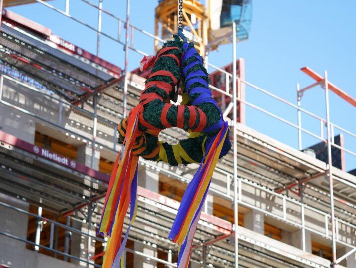 Richtschmuck vor dem Historischen Rathaus Gronau